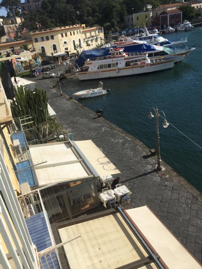 イスキア島Panorama Da Cartolinaアパートメント エクステリア 写真